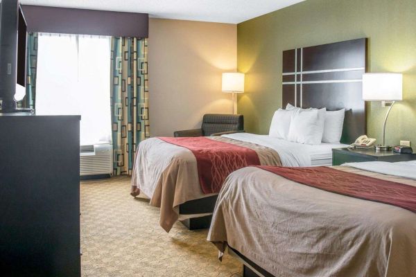 Comfort Inn & Suites Maumee - Toledo (I80-90)